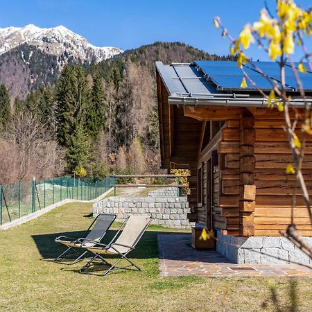 Вилла Chalet Camping Fae 3 Мадонна-ди-Кампильо Экстерьер фото