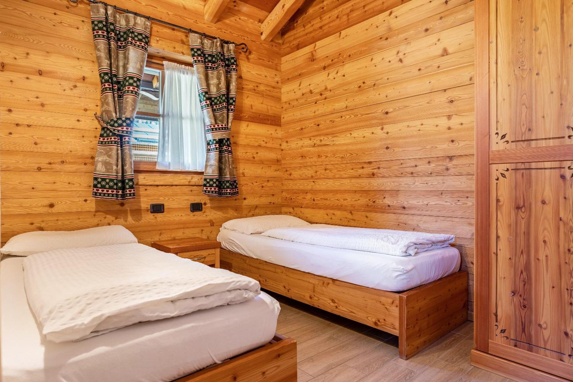 Вилла Chalet Camping Fae 3 Мадонна-ди-Кампильо Экстерьер фото
