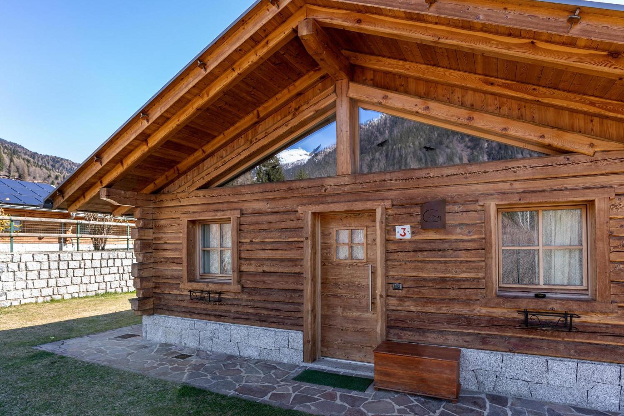 Вилла Chalet Camping Fae 3 Мадонна-ди-Кампильо Экстерьер фото